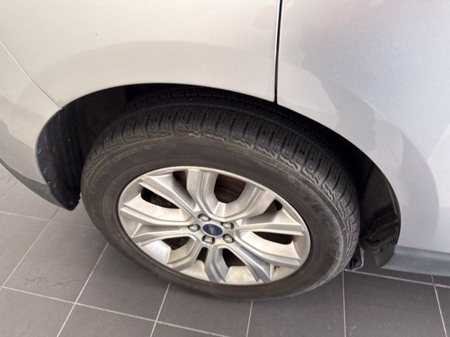 Used 2021 Ford Edge Titanium w/ Cargo Accessory Package AWD/4WD image 8