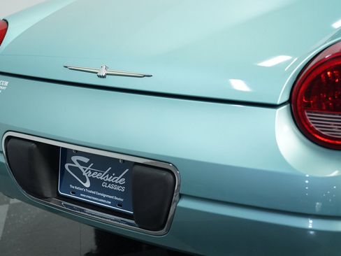 Used 2002 Ford Thunderbird image 23