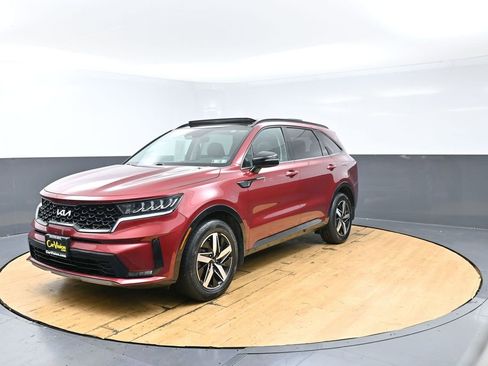 Used 2023 Kia Sorento S w/ Panoramic Sunroof Package image 6