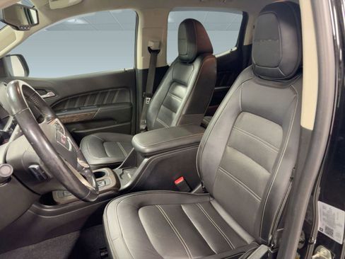 Used 2021 GMC Canyon Denali image 4