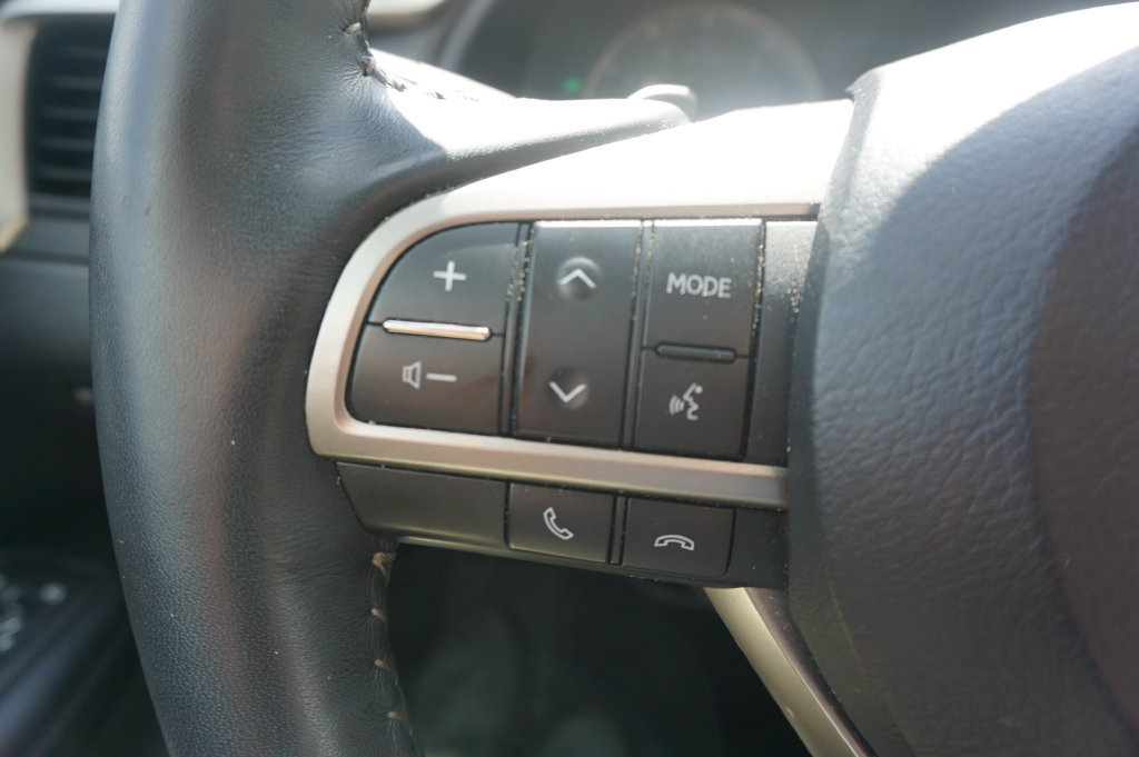 Used 2022 Lexus RX 350 FWD w/ Premium Package image 8