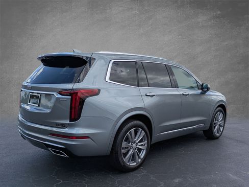 Certified 2023 Cadillac XT6 Premium Luxury FWD image 5
