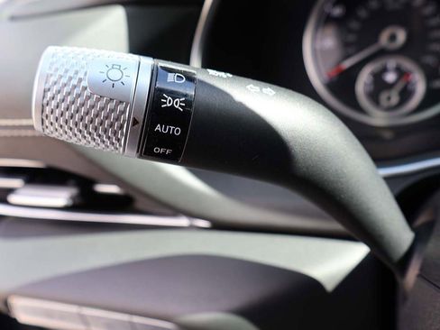 Used 2024 Genesis GV80 2.5T image 52