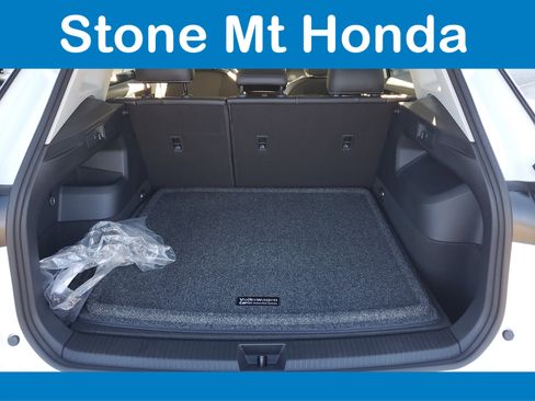 Used 2025 Volkswagen Tiguan SE image 9