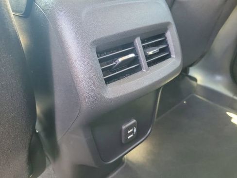 Certified 2024 Chevrolet Equinox LT image 11