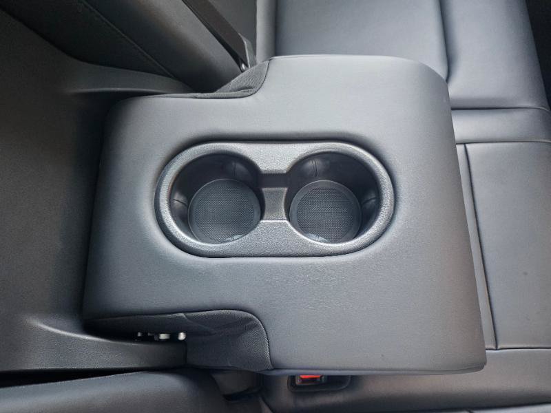 Used 2022 Tesla Model Y Long Range AWD/4WD image 64