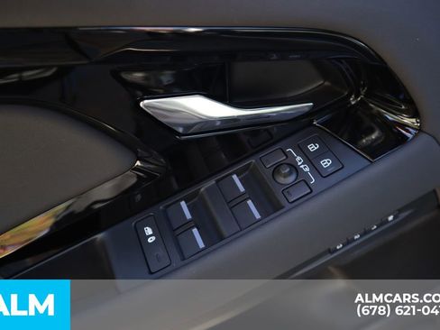 Used 2024 Land Rover Range Rover Evoque Dynamic SE image 14