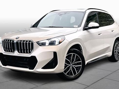 Used 2025 BMW X1 xDrive28i image 2