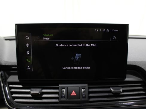 Used 2021 Audi Q5 Prestige w/ Prestige Package image 18