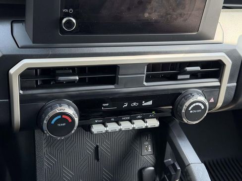 Used 2025 Toyota Tacoma SR w/ SR Upgrade Package AWD/4WD image 6
