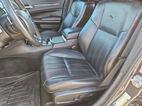 Used 2021 Chrysler 300 S w/ S Model Appearance Package RWD image 15