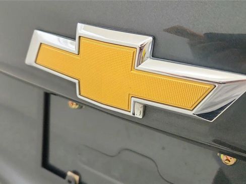 Used 2019 Chevrolet Equinox LT image 16