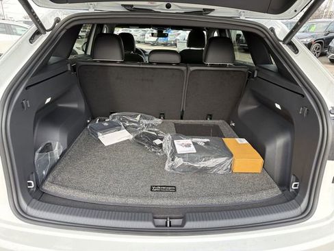 New 2026 Volkswagen Atlas Cross Sport SEL Premium R-Line image 25