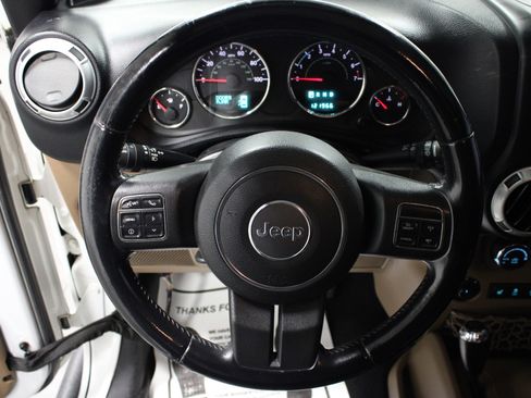 Used 2012 Jeep Wrangler Unlimited Sahara w/ Mopar Chrome Edition Group image 17