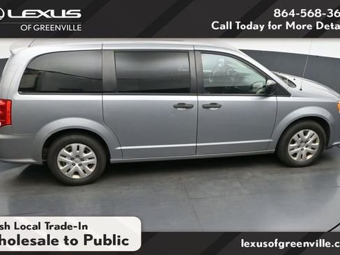 Used 2019 Dodge Grand Caravan SE FWD image 20