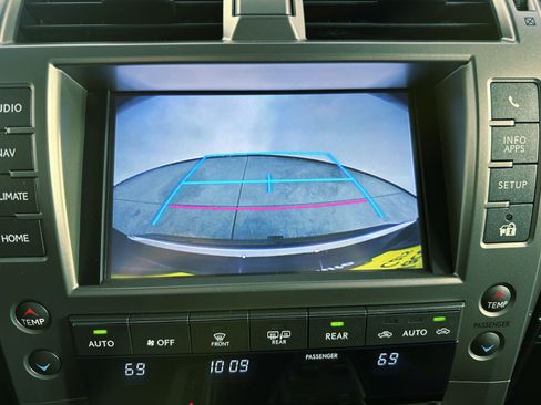 Used 2017 Lexus GX 460 Luxury image 19