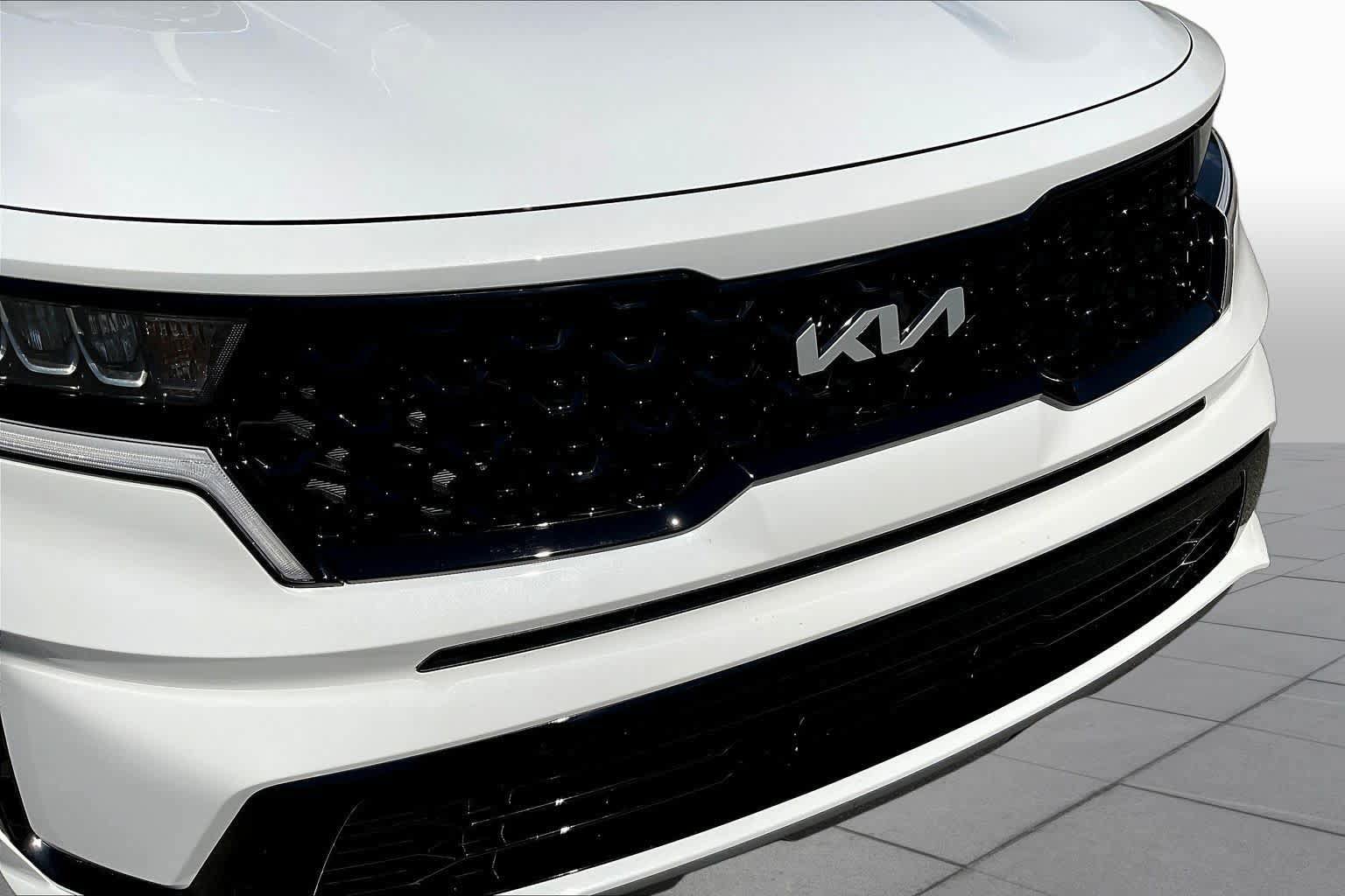 Used 2023 Kia Sorento S FWD image 29