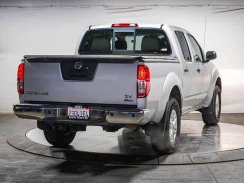 Used 2017 Nissan Frontier SV w/ SV Value Truck Package image 4