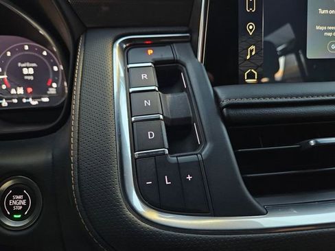 Used 2024 GMC Yukon AT4 w/ Technology Package image 19