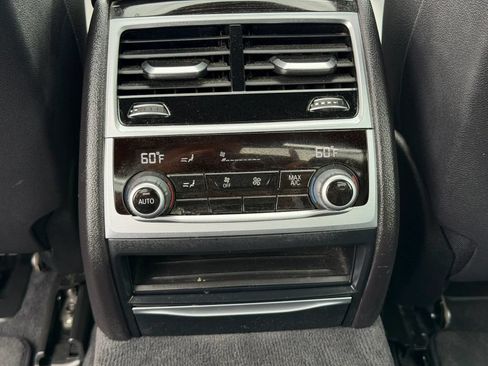 Used 2018 BMW 740i RWD image 41