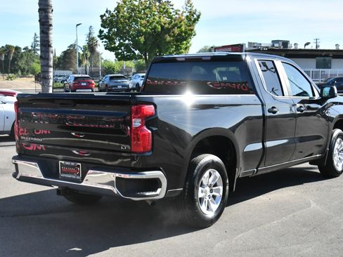 Used 2020 Chevrolet Silverado 1500 LT w/ Trailering Package image 8