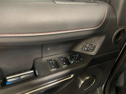 Used 2024 Ford Expedition Max Limited AWD/4WD image 13