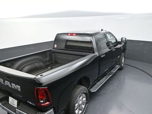 New 2025 RAM 2500 Big Horn AWD/4WD image 18