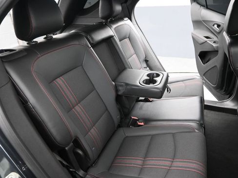 Used 2023 Chevrolet Equinox RS image 25