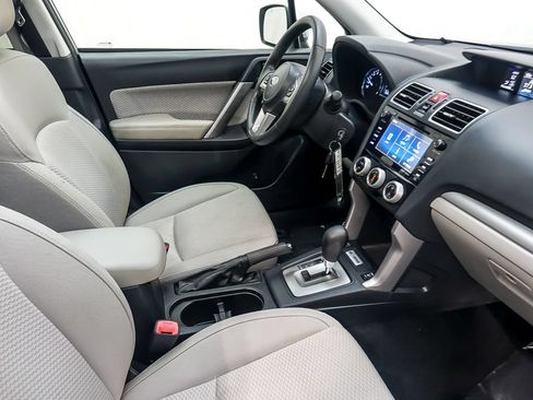 Used 2017 Subaru Forester 2.5i Premium AWD/4WD image 26
