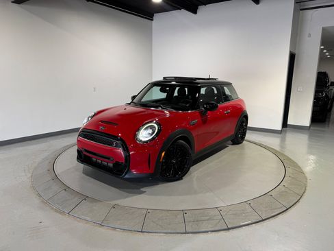 Used 2023 MINI Cooper S FWD image 5