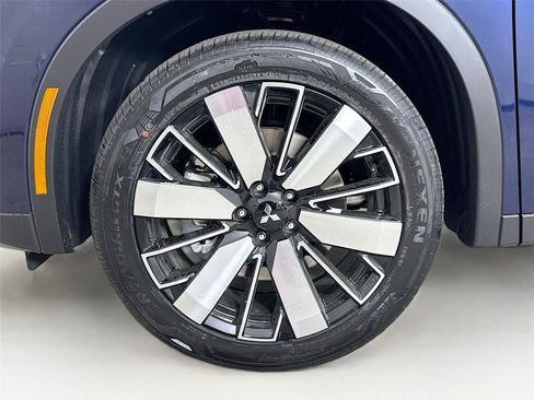 New 2026 Mitsubishi Outlander SE FWD image 25
