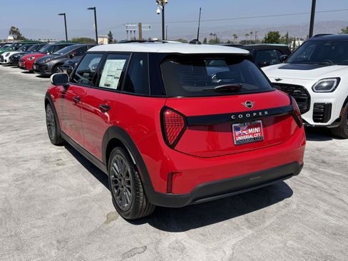 New 2027 MINI Cooper 4-Door Hardtop FWD image 4