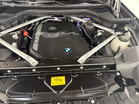 Certified 2024 BMW X7 xDrive40i w/ Climate Comfort Package AWD/4WD image 47