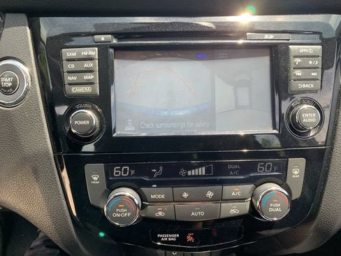 Used 2018 Nissan Rogue Sport SL AWD/4WD image 30