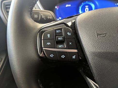 Certified 2022 Ford Escape Titanium w/ Class II Trailer Tow Package image 17