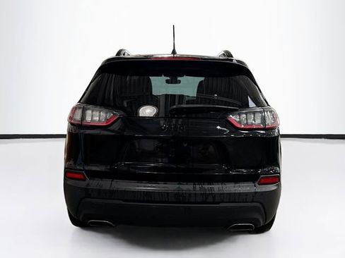 Used 2019 Jeep Cherokee Latitude Plus image 7