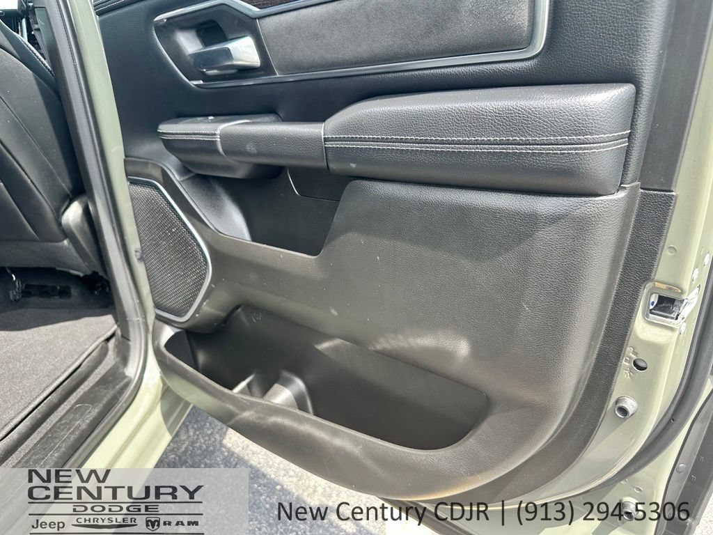 Used 2026 RAM 1500 Laramie AWD/4WD image 24