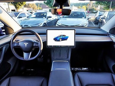 Used 2023 Tesla Model Y Long Range image 21