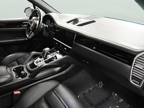 Used 2019 Porsche Cayenne S AWD/4WD image 21