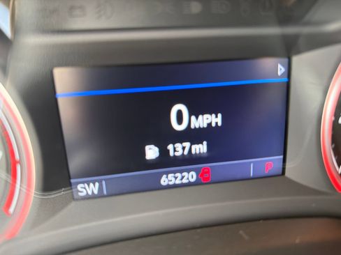 Used 2021 Chevrolet TrailBlazer RS w/ Sun and Liftgate Package FWD image 10