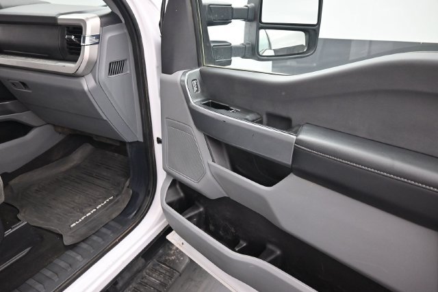 Used 2023 Ford F250 XLT w/ FX4 Off-Road Package AWD/4WD image 28
