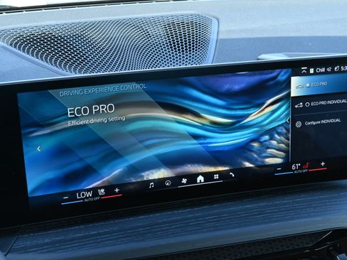 Certified 2025 BMW 330i Sedan RWD image 34
