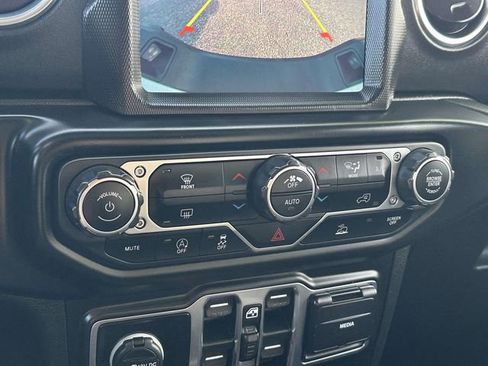 Certified 2021 Jeep Gladiator Overland w/ Popular Equipment Package image 16