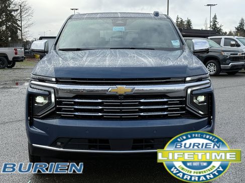 New 2026 Chevrolet Suburban Premier image 8