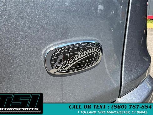 Used 2017 Jeep Cherokee Overland image 8