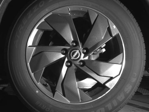 Used 2025 Nissan Rogue SV image 14