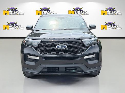 Used 2022 Ford Explorer ST-Line w/ Class IV Trailer Tow Package AWD/4WD image 2