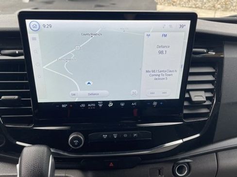 Used 2023 Ford Transit 350 XLT image 19