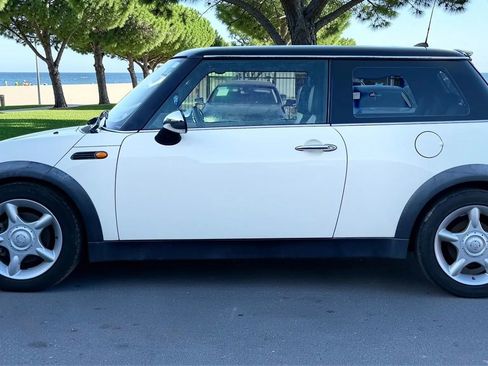 Used 2005 MINI Cooper Hardtop image 5
