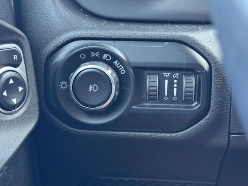 Used 2021 Jeep Wrangler Unlimited Sport AWD/4WD image 24